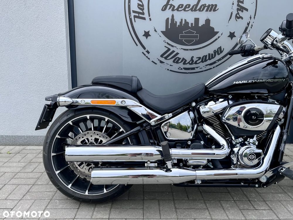 Harley-Davidson Softail Breakout - 2