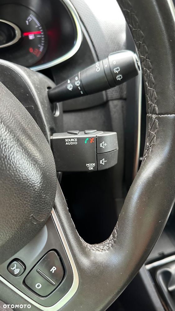 Renault Clio 0.9 Energy TCe Limited 2018 - 35