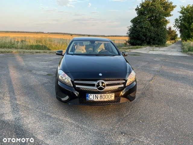 Mercedes-Benz Klasa A 180 d 7G-DCT Urban - 2