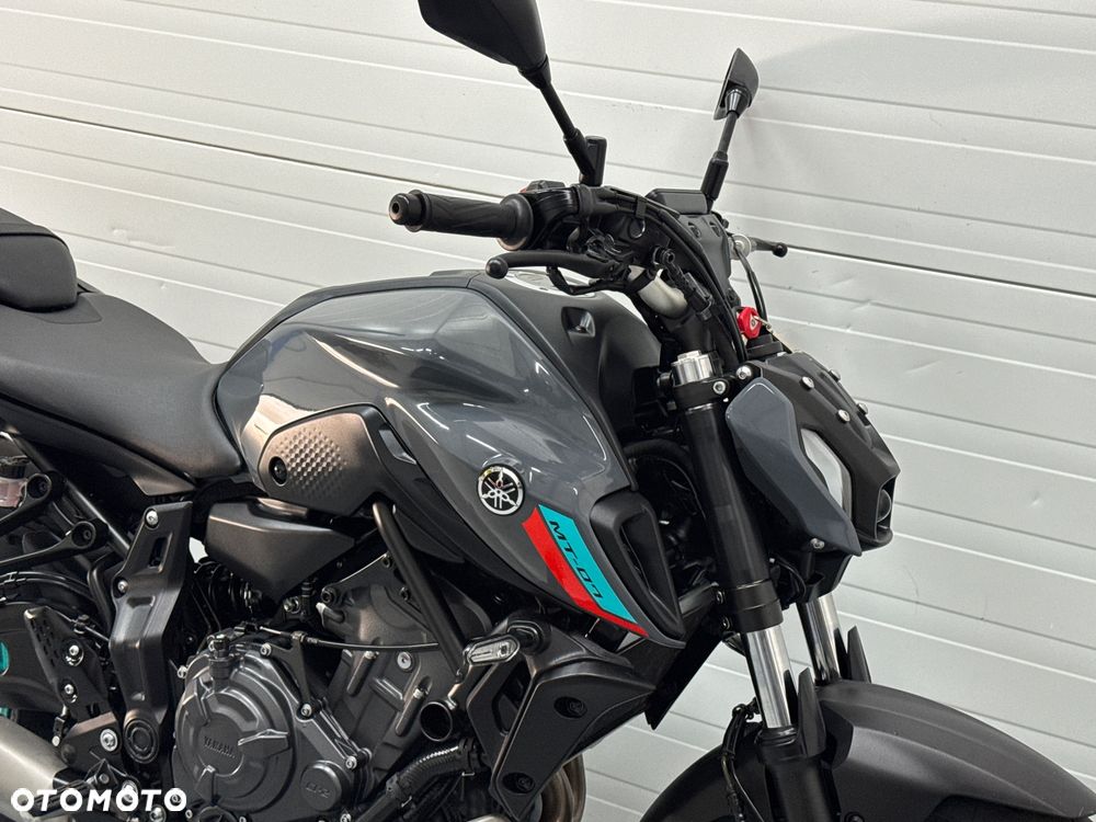 Yamaha MT - 17