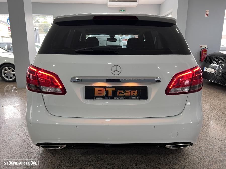 Mercedes-Benz B 220 CDi AMG Line - 20