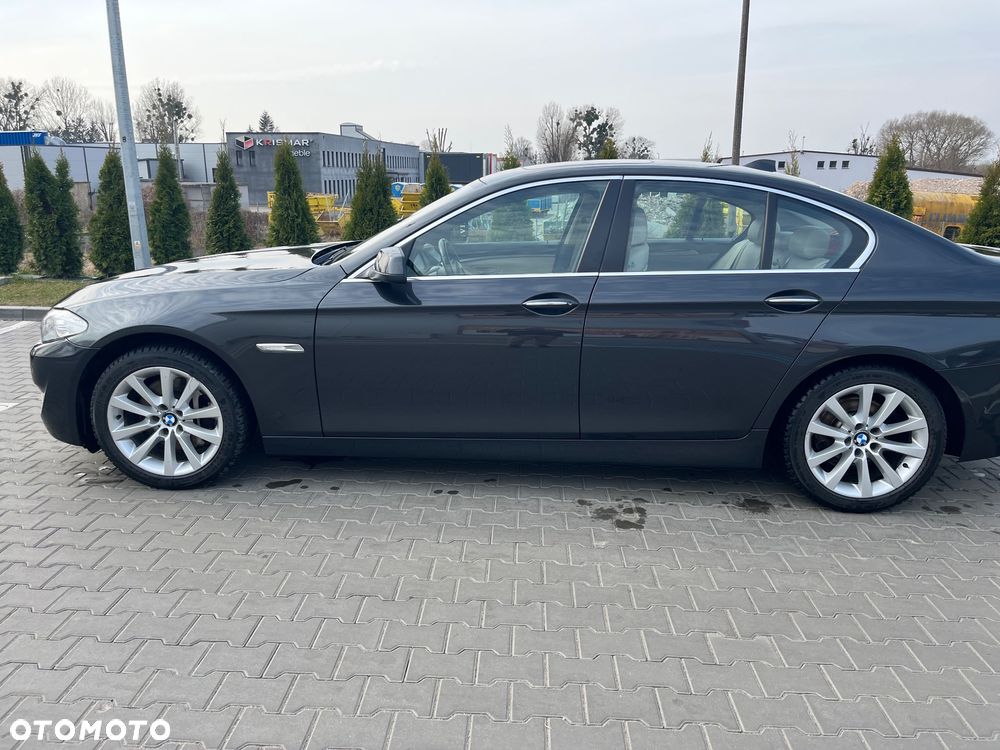 BMW Seria 5 528i - 19