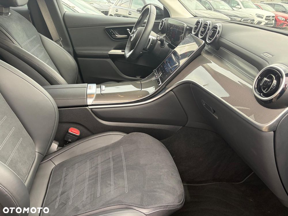 Mercedes-Benz GLC 300 de PHEV 4-Matic AMG Line - 19