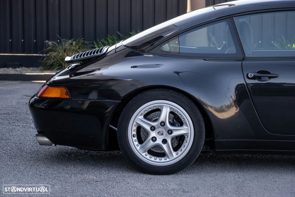 Porsche 911 (993) - 19