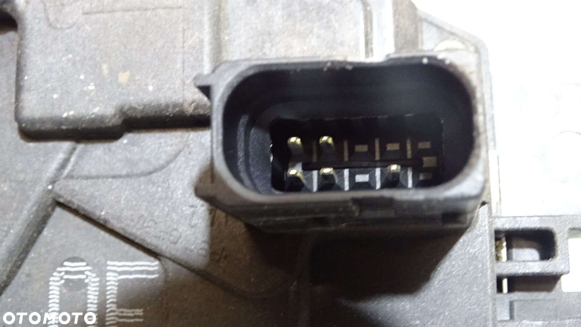 ZAMEK KLAMKA LEWY PRZÓD DRZWI OPEL ASTRA H 1.7CDTI 13210748 - 8