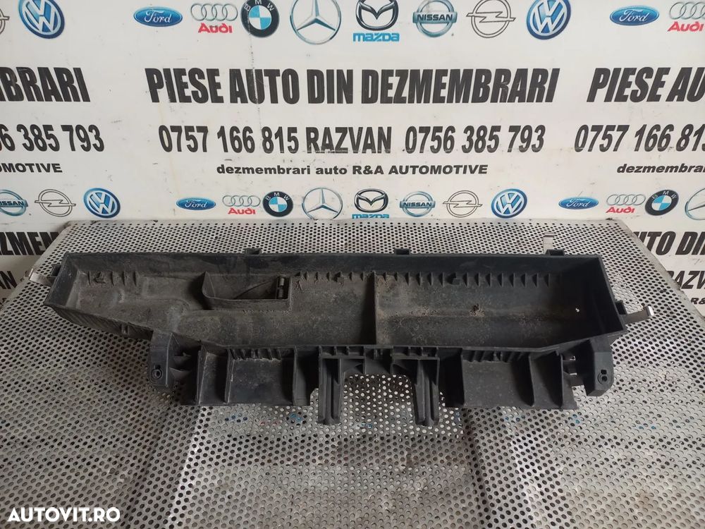 Capac Carcasa Filtru Aer Bmw X3 E83 LCI Facelift 2.0 Diesel Motor N47 Cod  - Dezmembrari Arad - 3