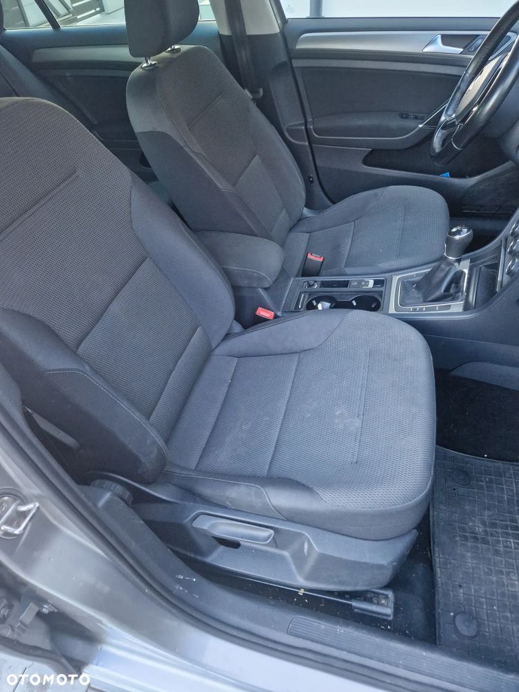Volkswagen Golf 1.6 TDI Comfortline - 6