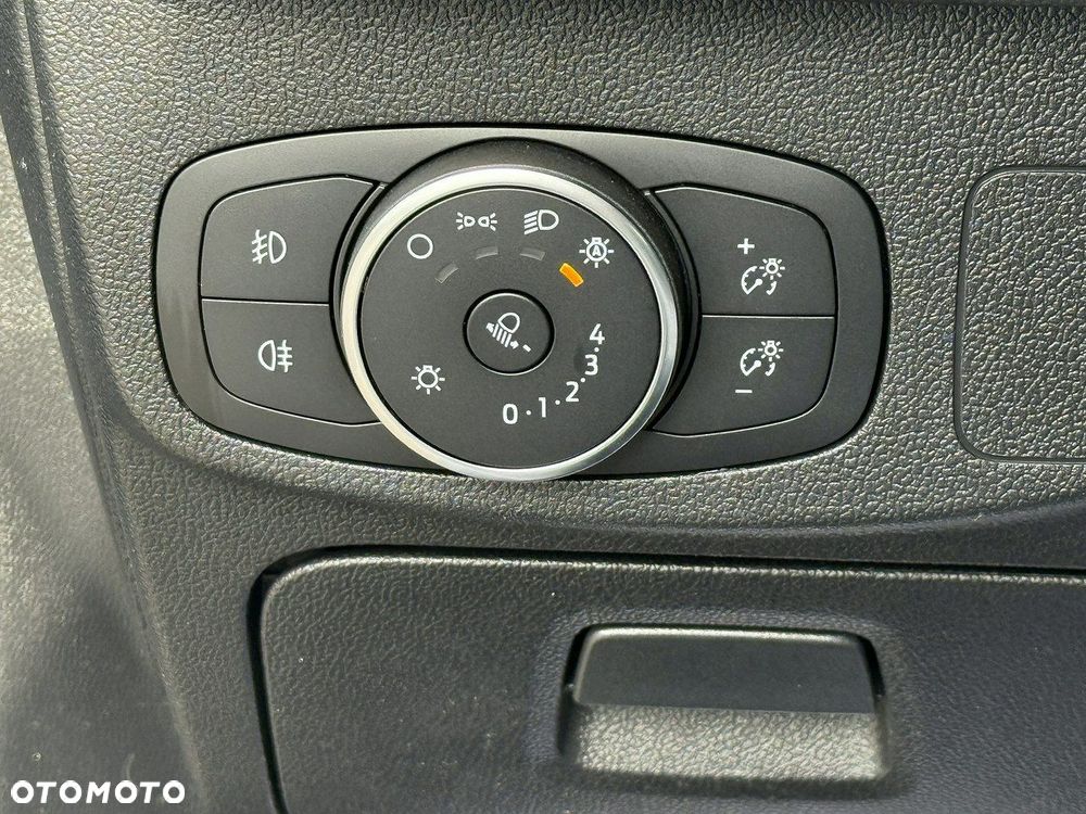 Ford Focus - 12