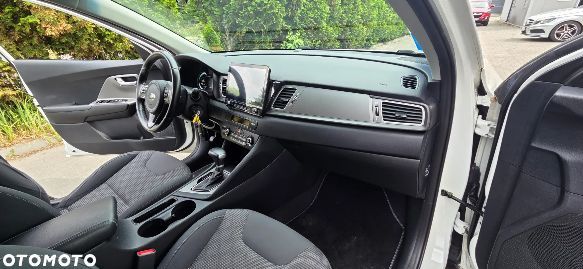 Kia Niro 1.6 GDI Hybrid M - 37