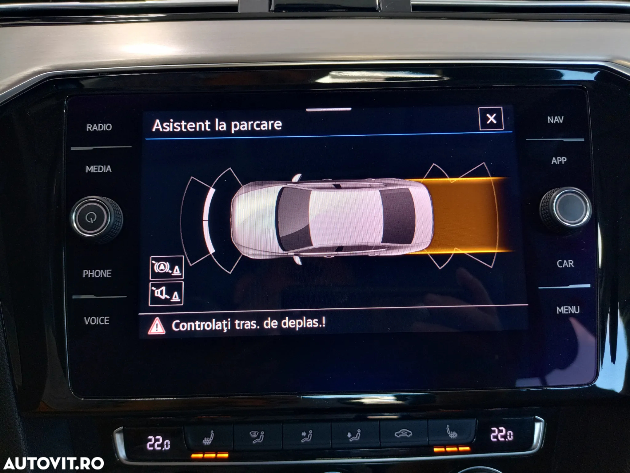 Volkswagen Passat 2.0 TDI DSG Highline - 28