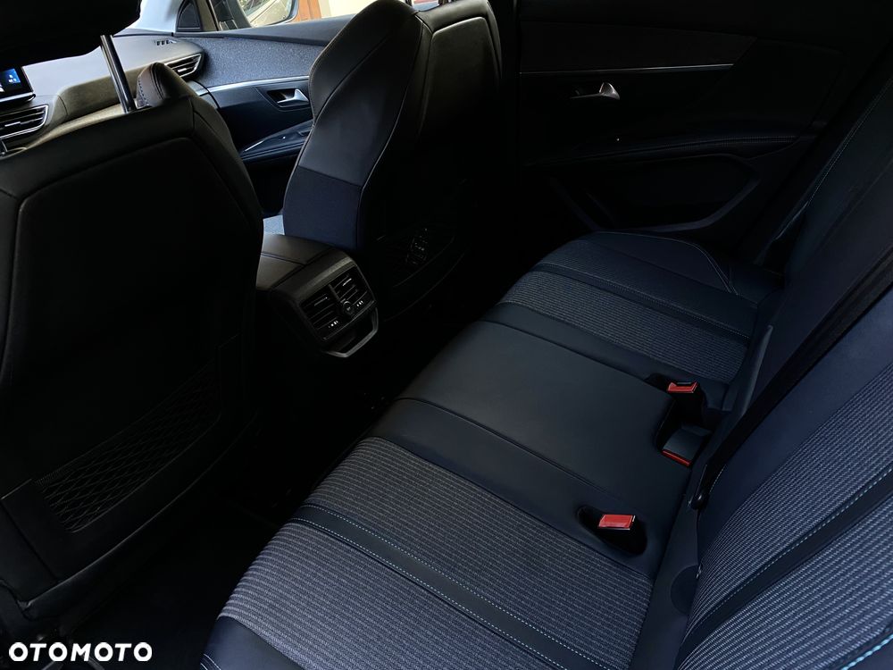 Peugeot 3008 1.2 PureTech Allure Pack S&S EAT8 - 22