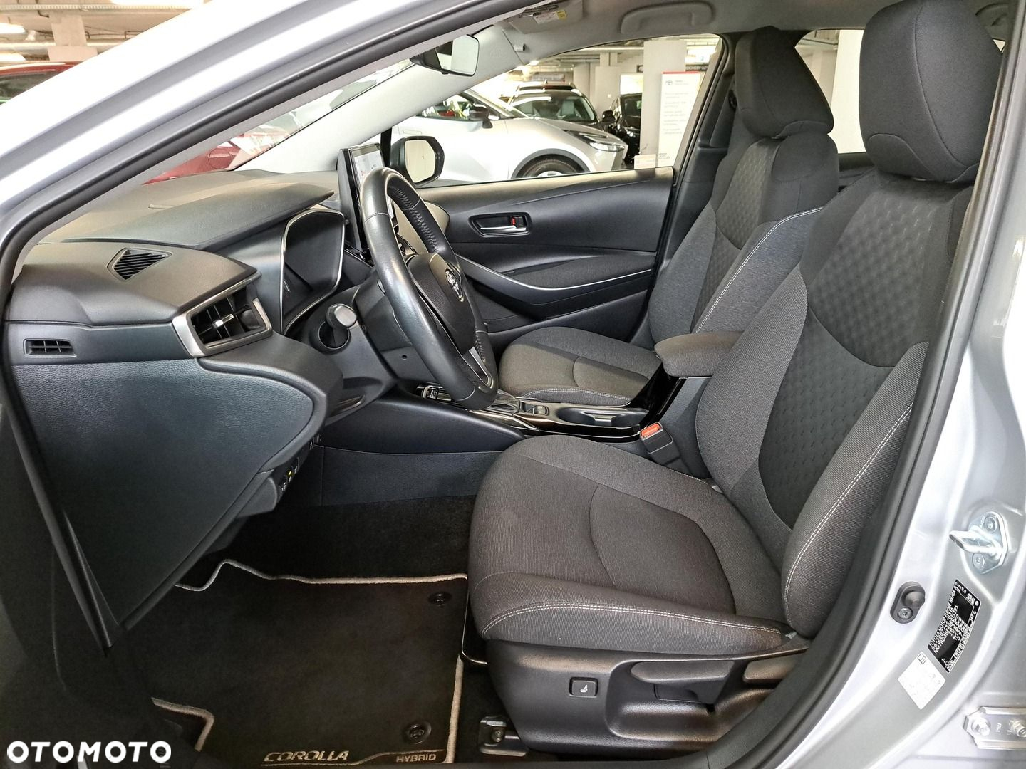 Toyota Corolla 1.8 Hybrid Comfort - 11