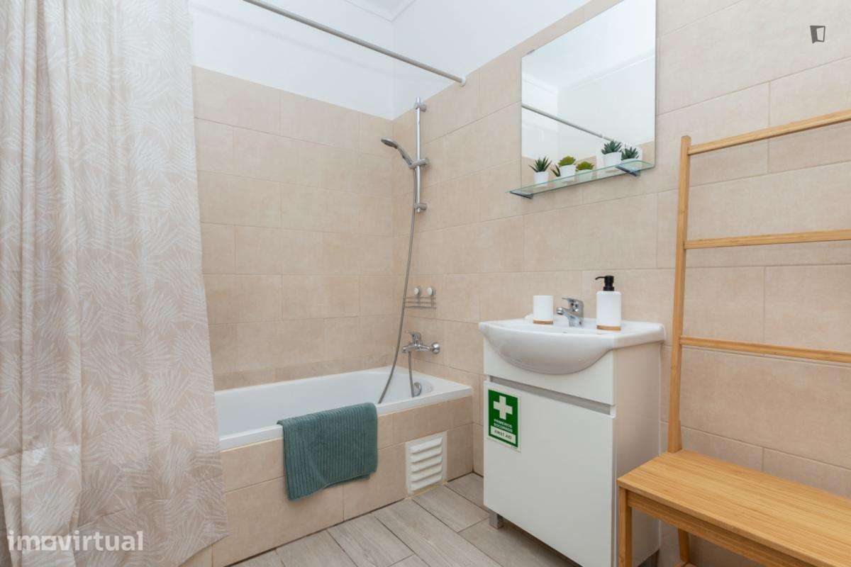 Apartamento com 2 quartos - localizado em Faro - Grande imagem: 2/21