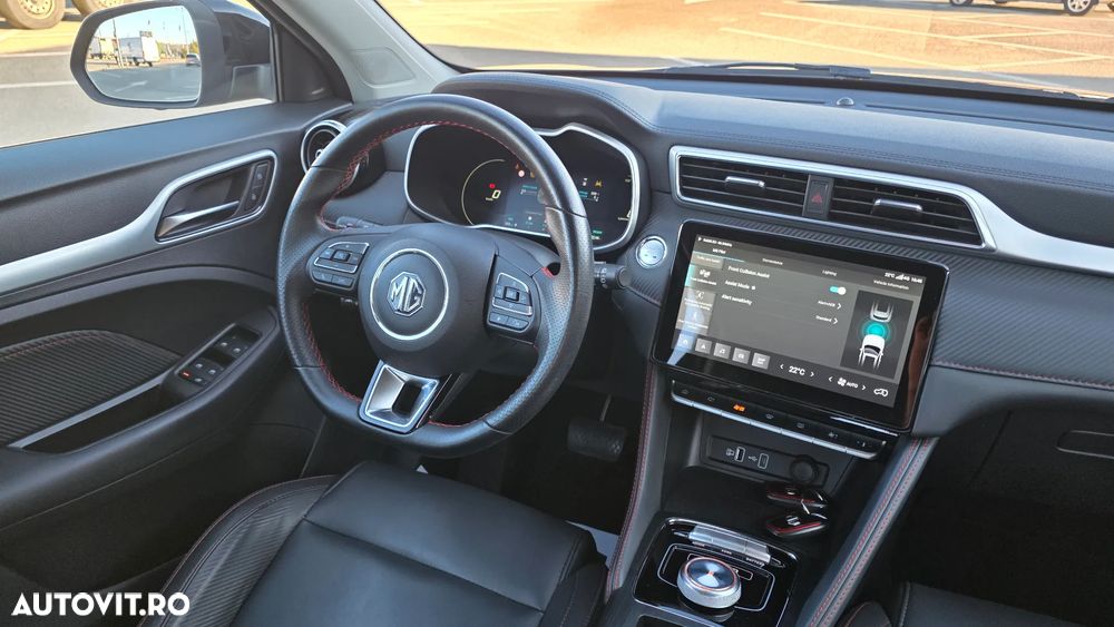 MG ZS EV Standard Luxury - 16