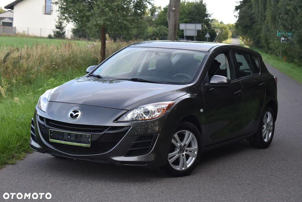 Mazda 3 1.6 Active + - 2
