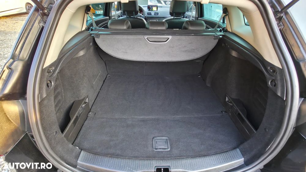 Renault Megane ENERGY dCi 110 Start & Stop Bose Edition - 17