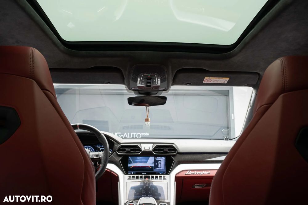 Lamborghini URUS - 21