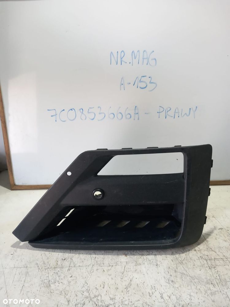 KRATKA ZDERZAKA PRZÓD PRAWA VW CRAFTER II 7C0853666A - 1
