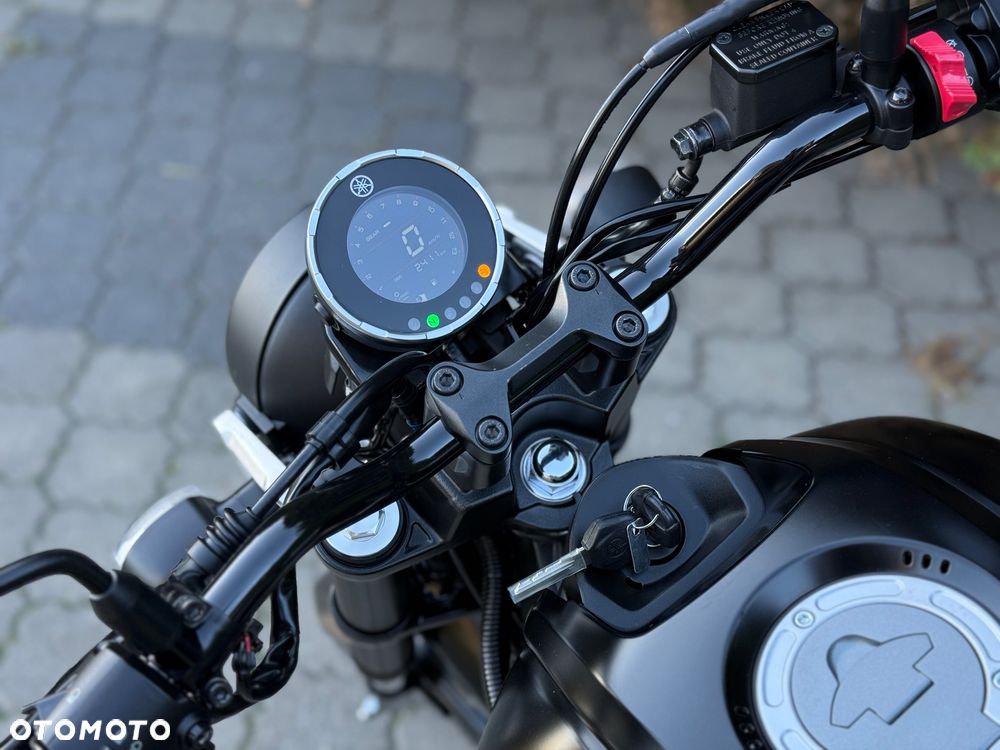 Yamaha XSR - 30