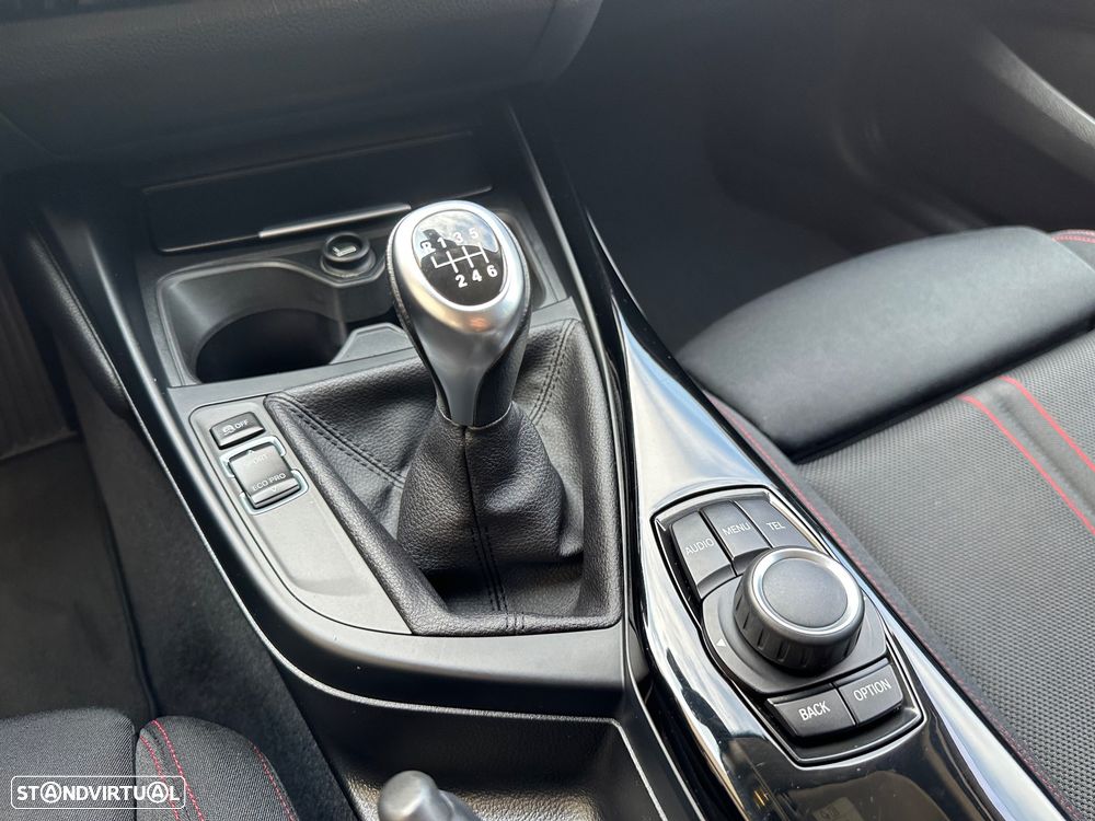 BMW 116 d Sport Line - 14
