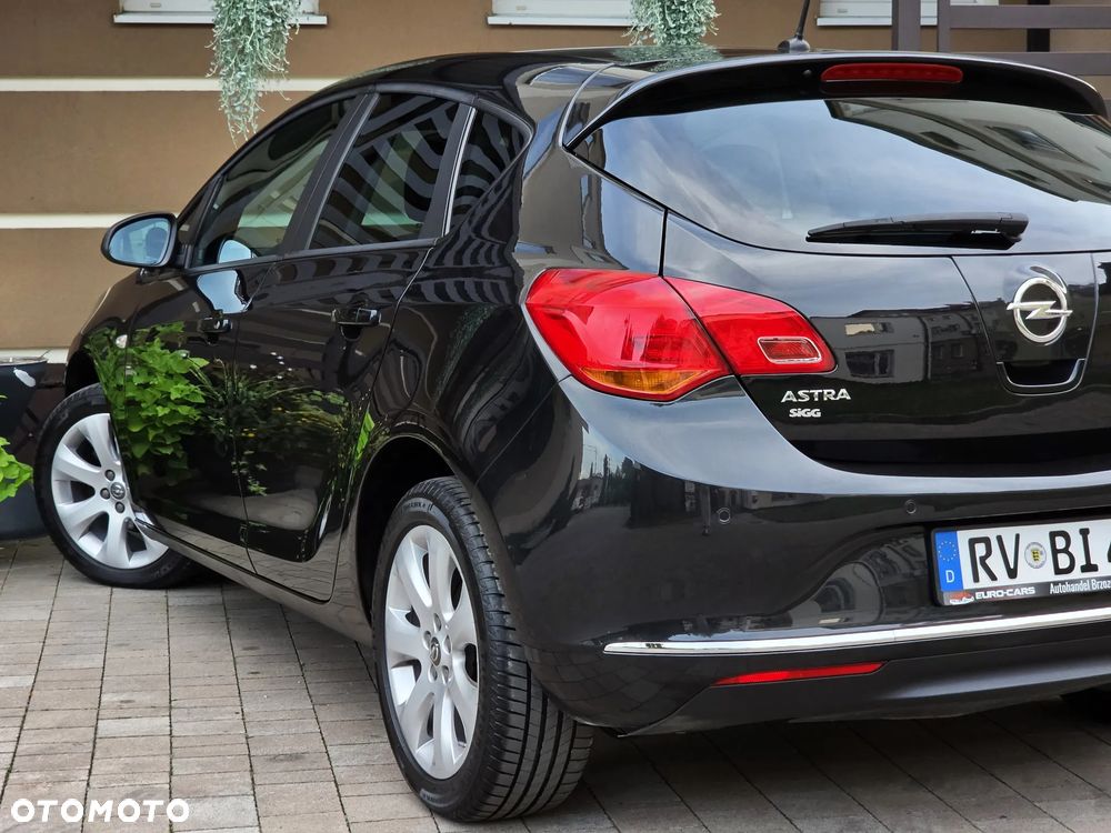 Opel Astra 1.4 Turbo Cosmo - 30