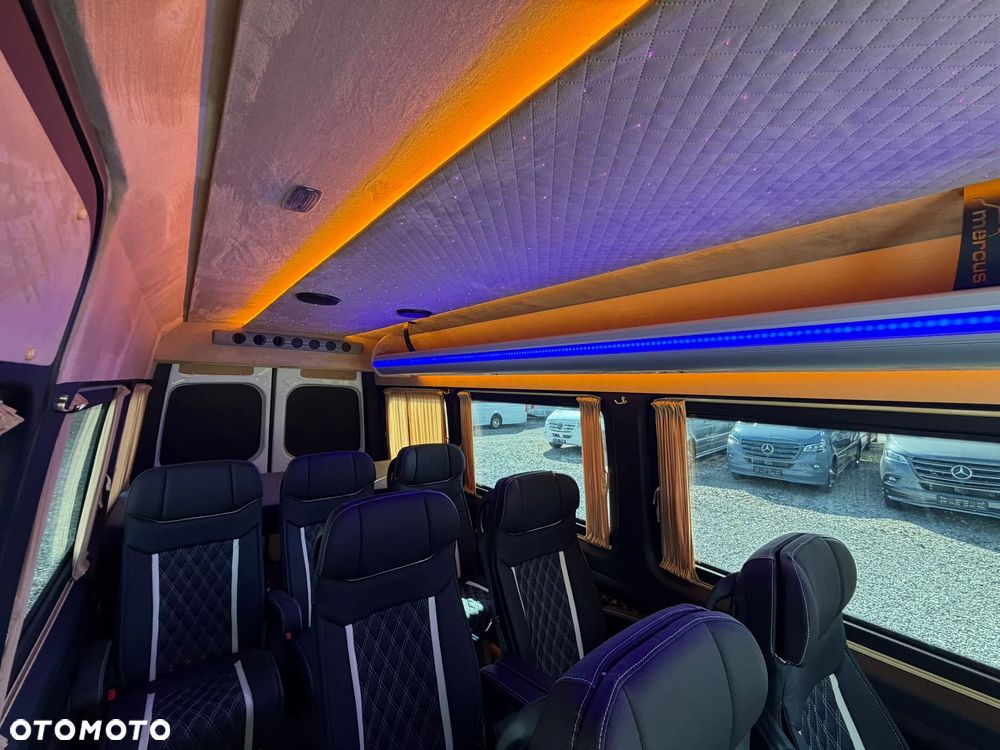 Mercedes-Benz Sprinter 317 - 17