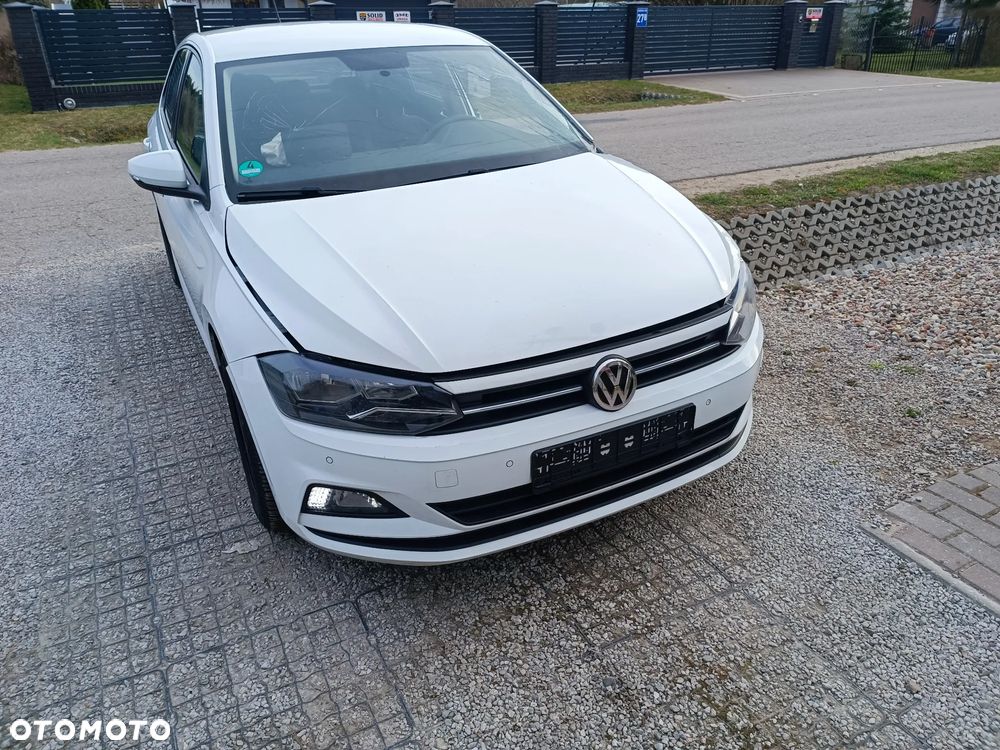 Volkswagen Polo - 2