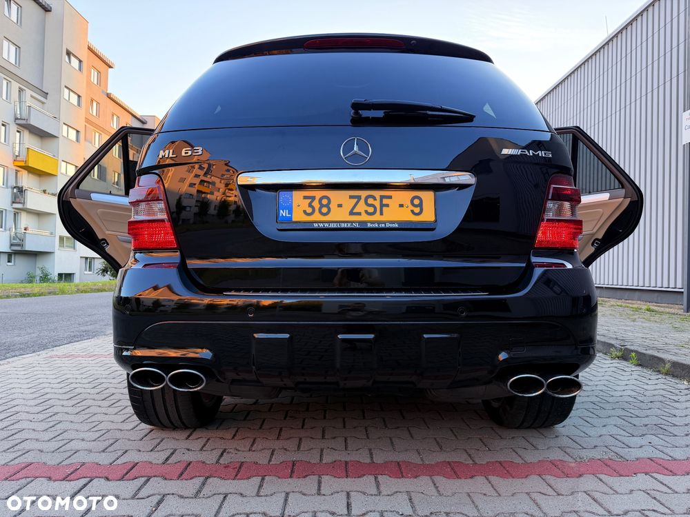 Mercedes-Benz ML 63 AMG 4Matic 7G-TRONIC - 8