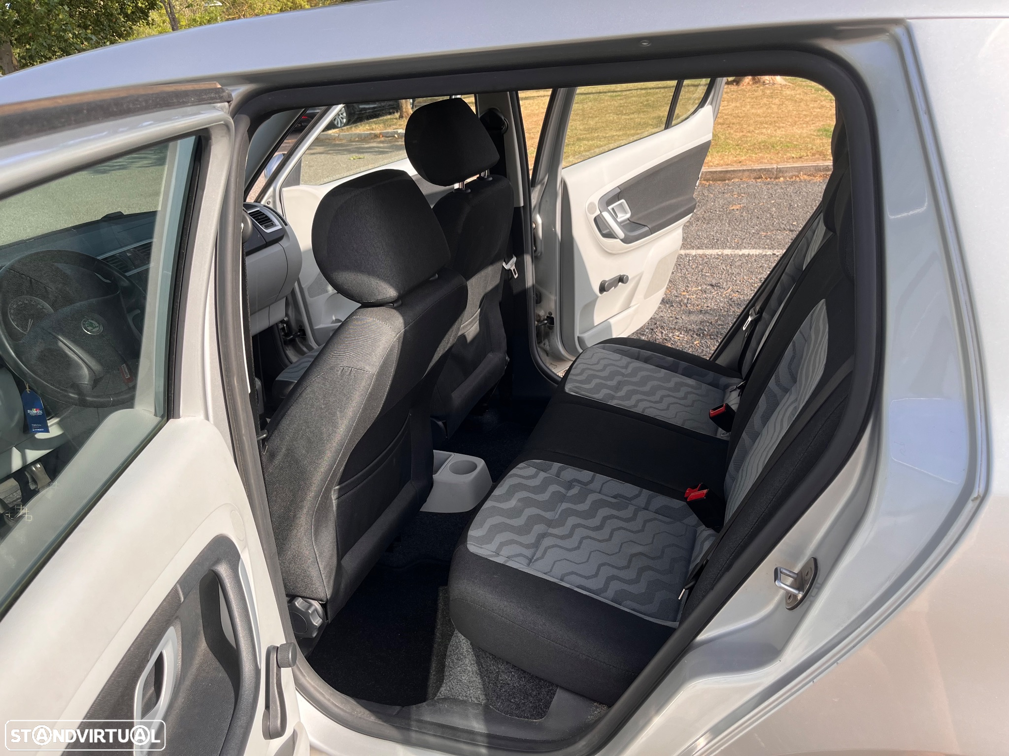 Skoda Fabia - 13