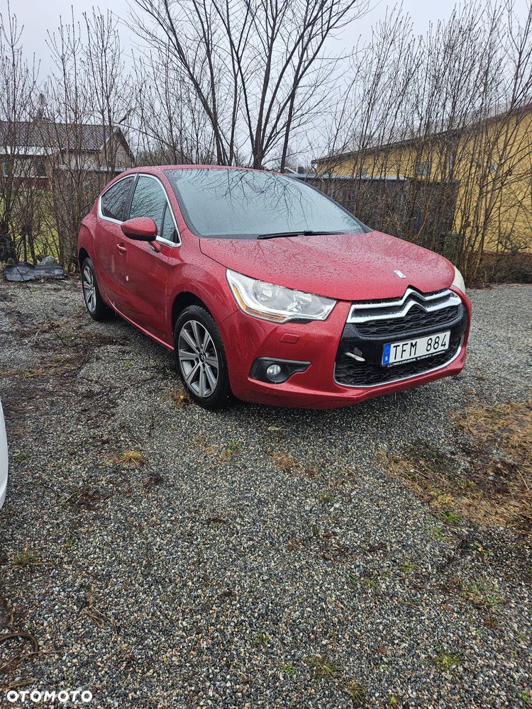 Citroën DS4 e-HDi 110 EGS6 SoChic - 1