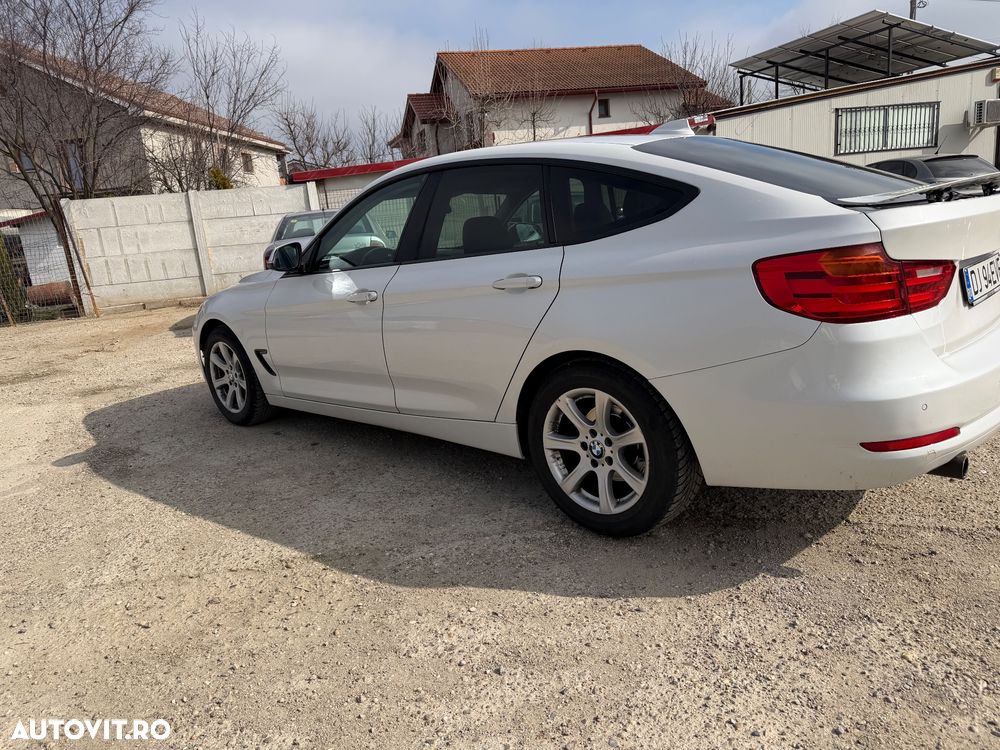 BMW Seria 3 318d - 1