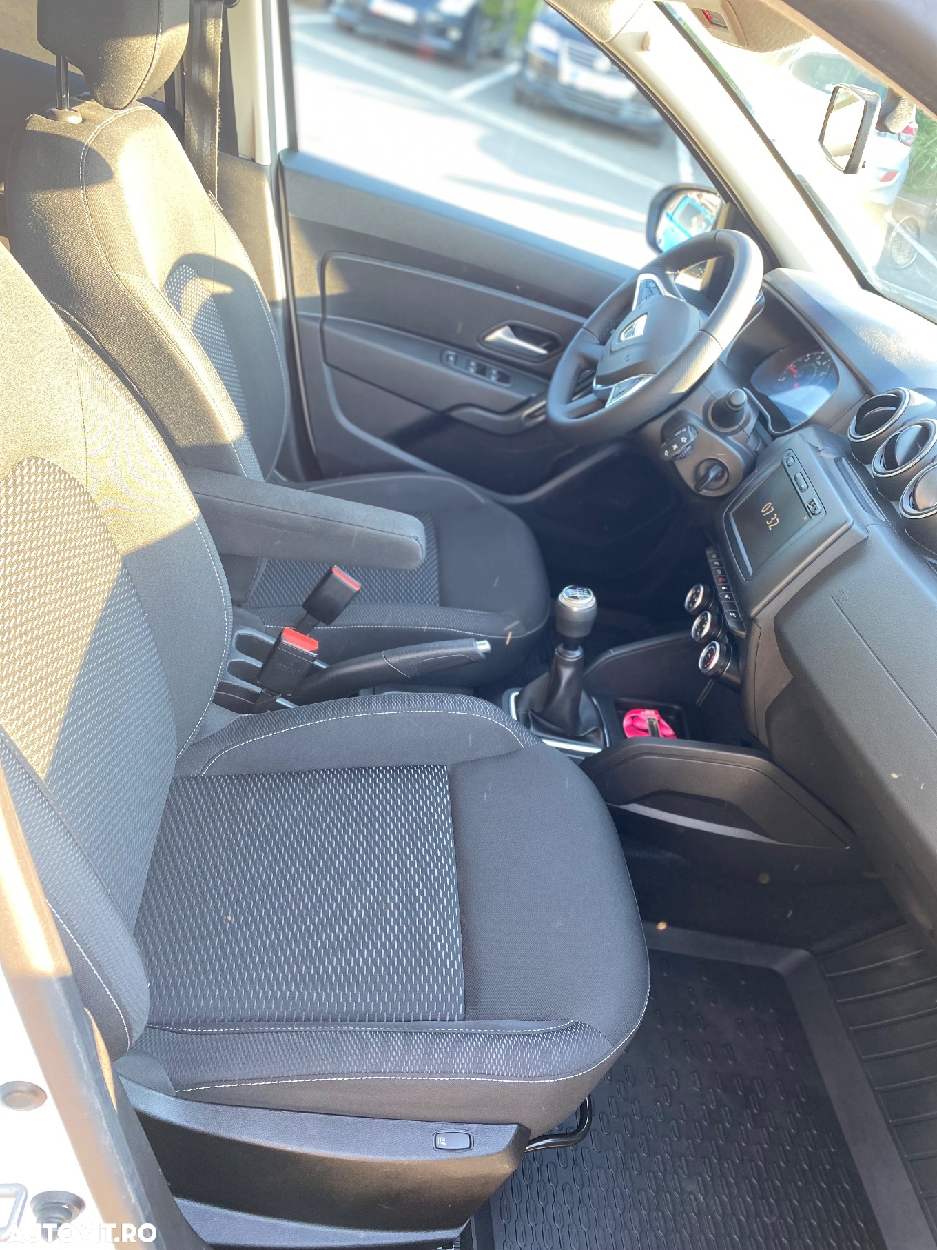 Dacia Duster 1.5 Blue dCi 4WD Comfort - 29