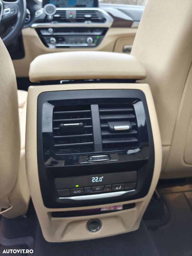 BMW X3 xDrive30i Aut. Luxury Line - 14