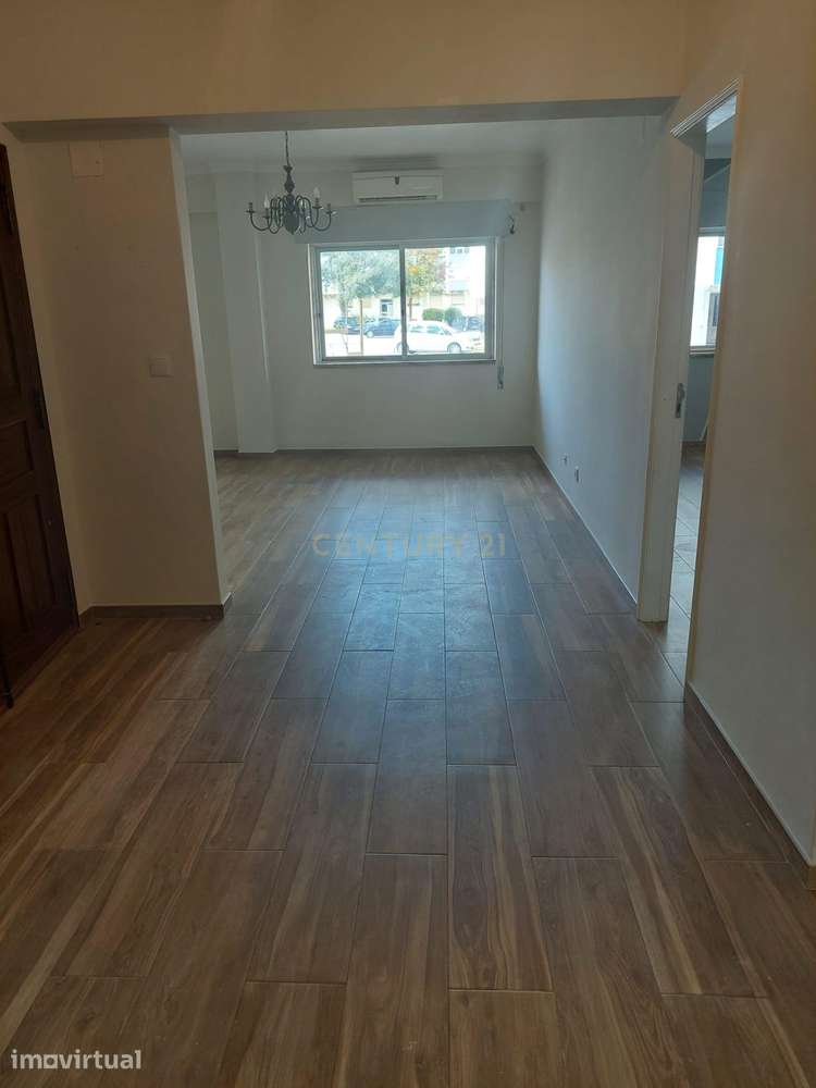 Apartamento T2 com 2 casas de banho para arrendamento. - Grande imagem: 5/18
