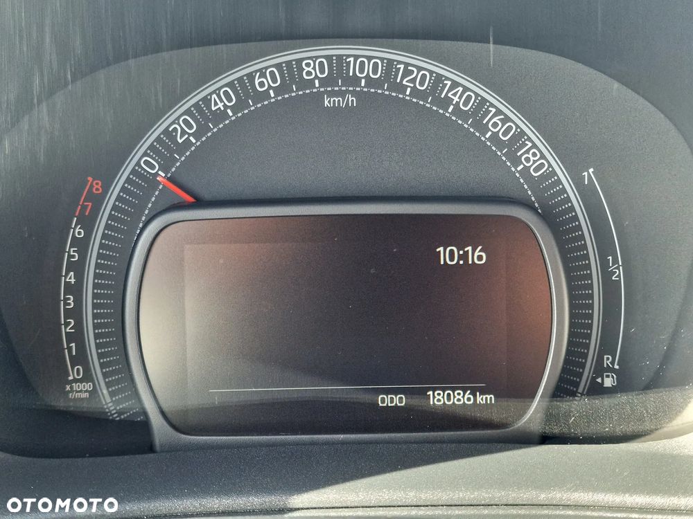 Toyota Aygo X - 25