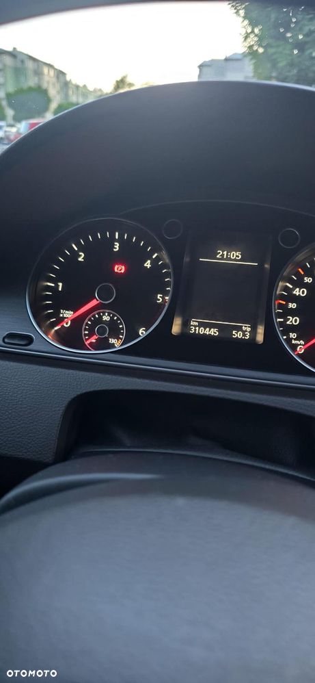 Volkswagen Passat 2.0 TDI Comfortline DSG - 6