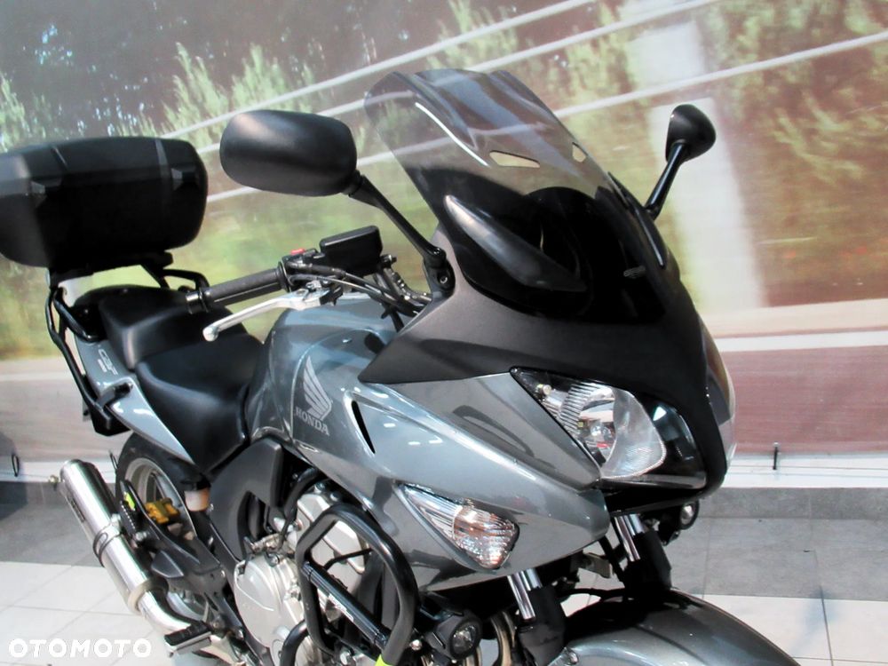 Honda CBF - 11