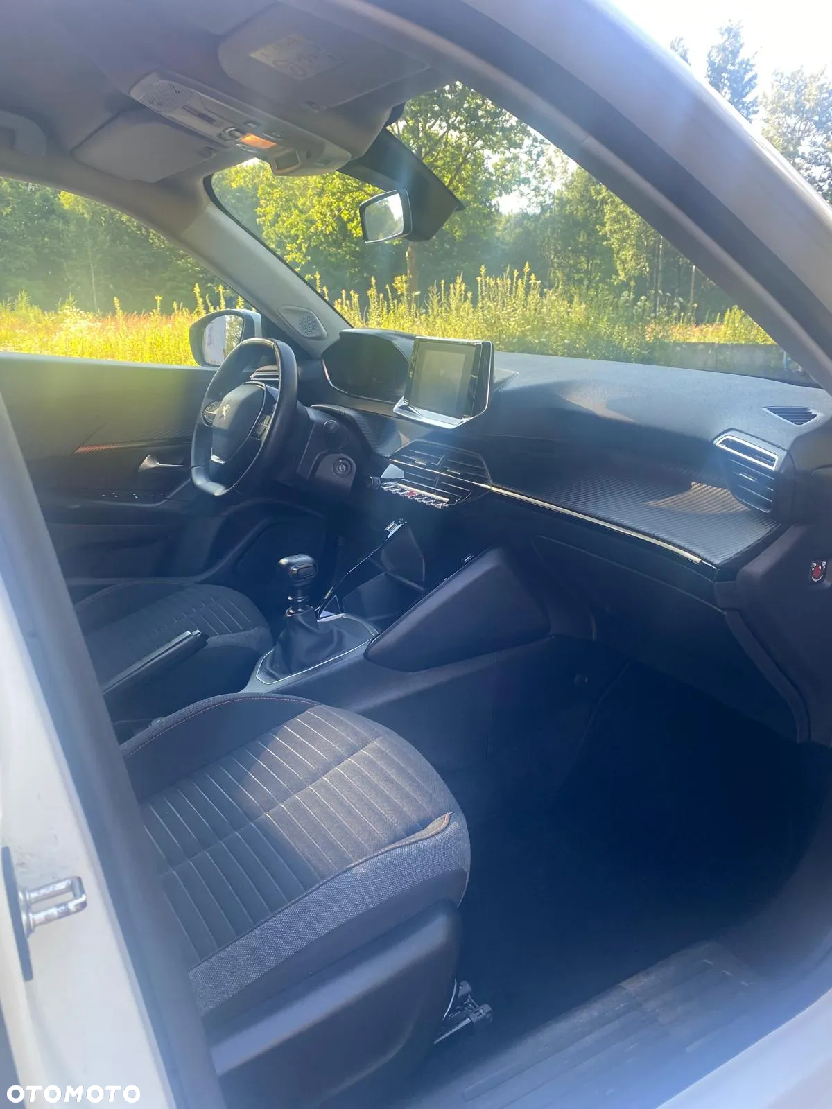 Peugeot 2008 1.2 PureTech Active S&S - 19