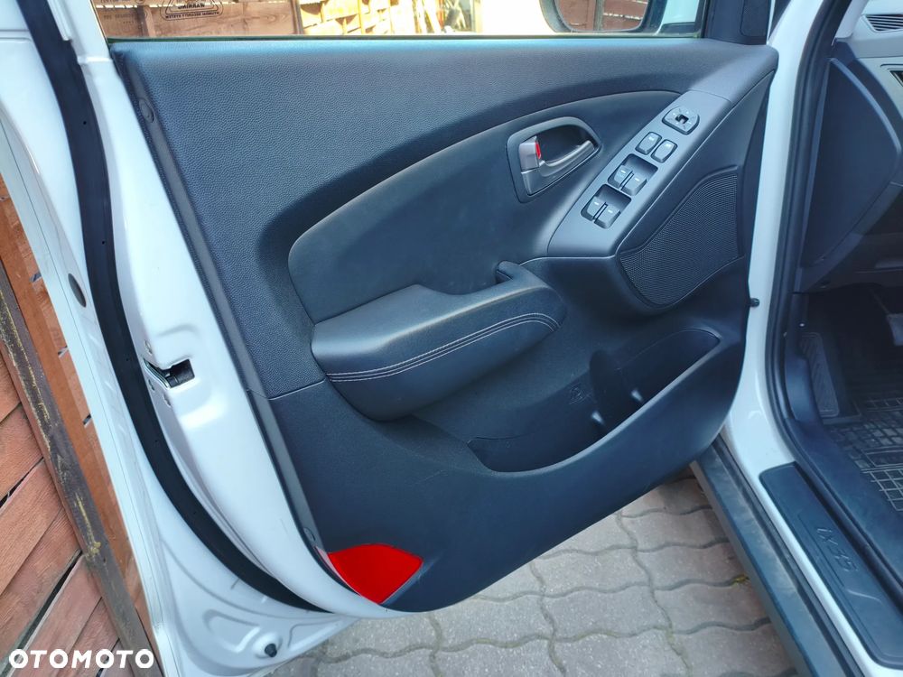 Hyundai ix35 1.6 2WD Fifa World Cup Edition - 26