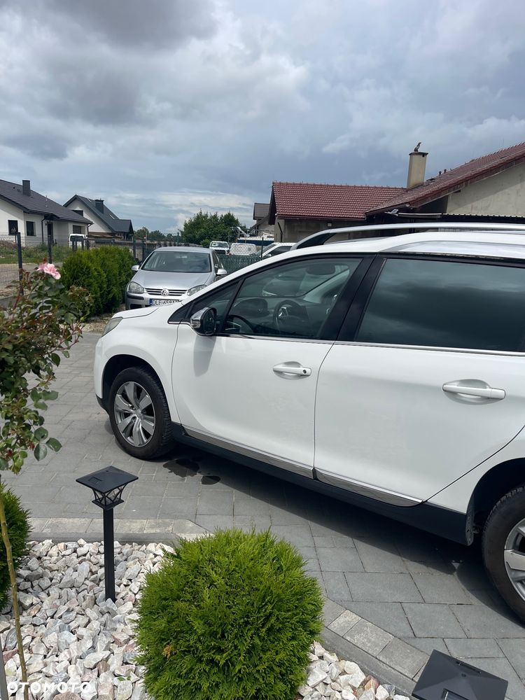 Peugeot 2008 1.2 VTi Allure - 5