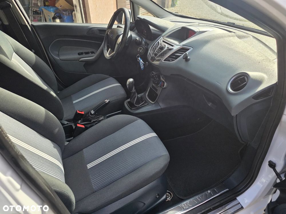 Ford Fiesta 1.25 Titanium - 8