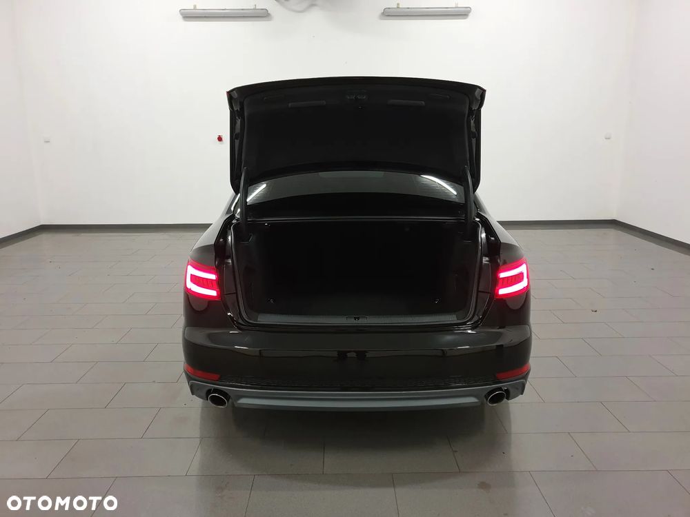 Audi A4 Limousine 2.0 TFSI Quattro Sport S tronic - 5