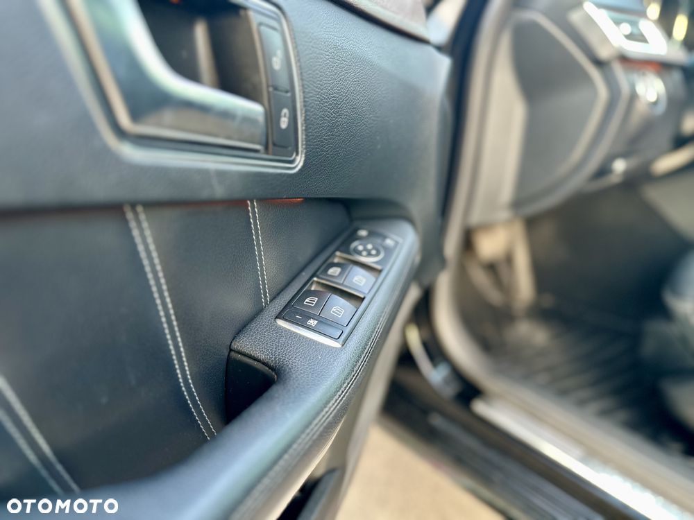 Mercedes-Benz Klasa E - 29