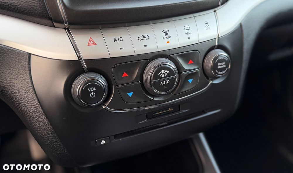 Fiat Freemont 2.0 Multijet 16V DPF Automatik Allrad Lounge - 28