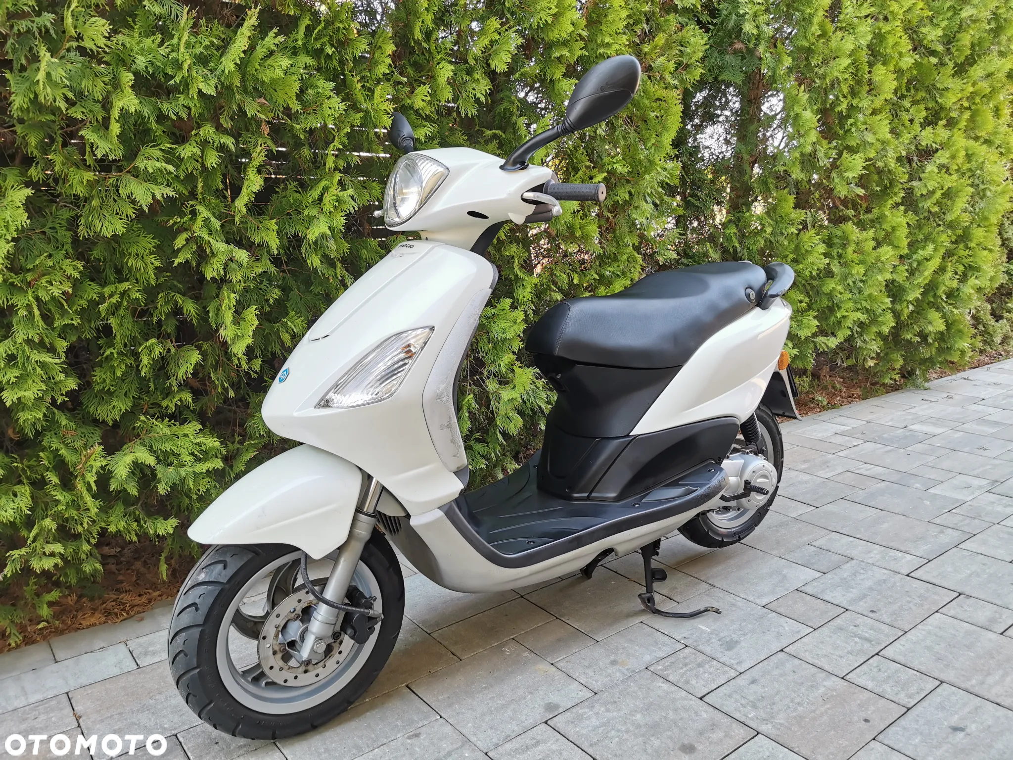 Piaggio FLY - 4