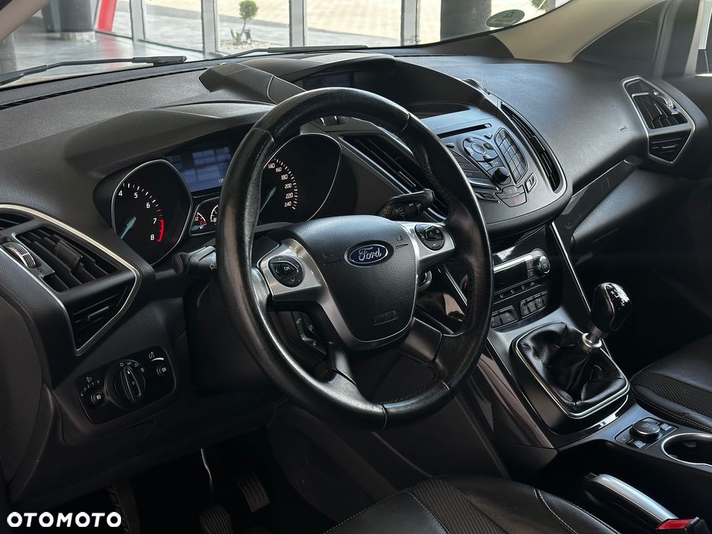 Ford Kuga - 11