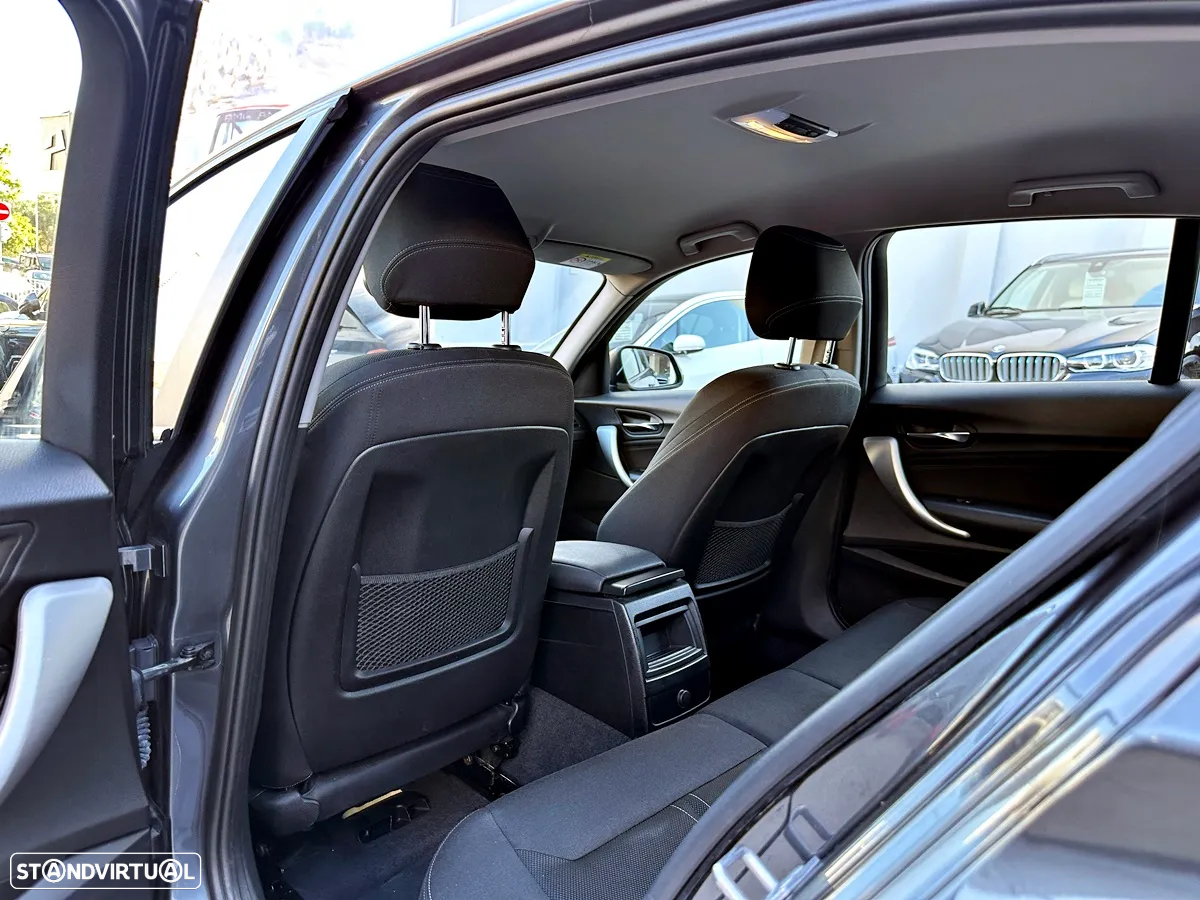 BMW 116 d Auto - 32