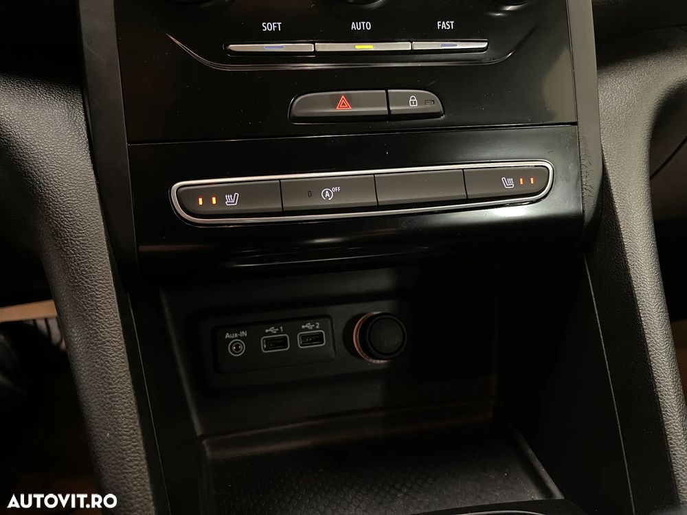 Renault Megane TCe EDC Zen - 18