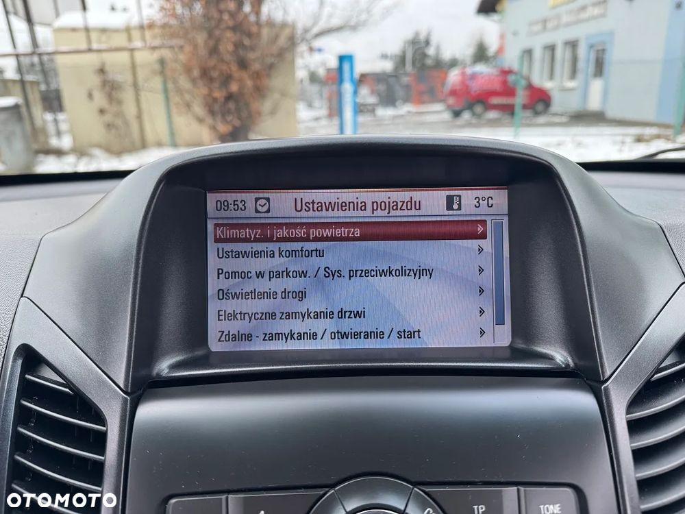 Chevrolet Orlando - 36