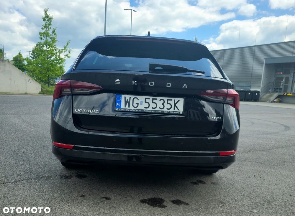 Skoda Octavia 2.0 TDI 4x4 Style DSG - 10